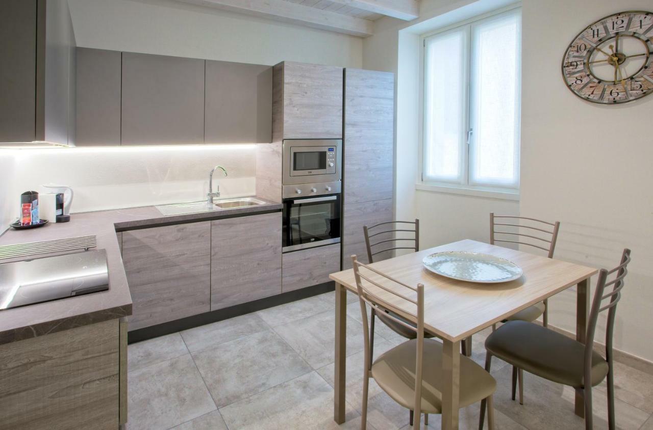 Casa Vacanze Marconi 22 Marone Eksteriør bilde